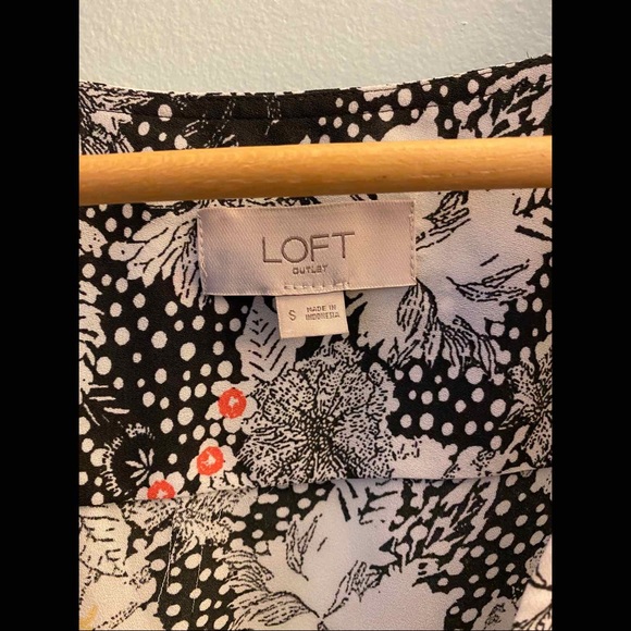 Loft dressy tank - Picture 3 of 3